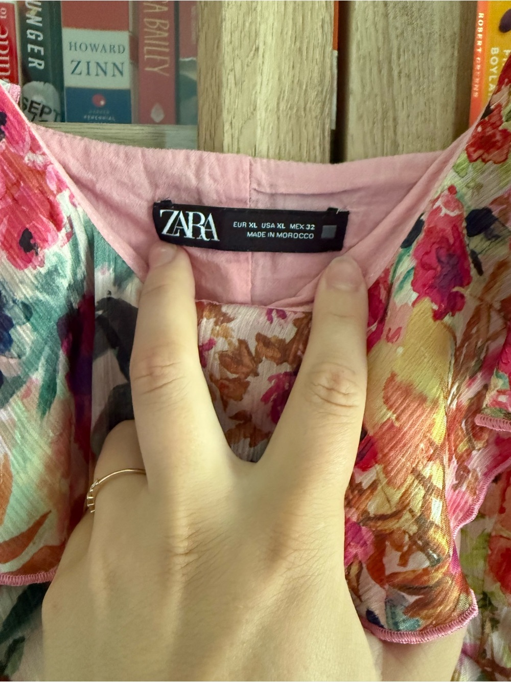 Zara Floral Ruffle Dress - Picture 2 of 4